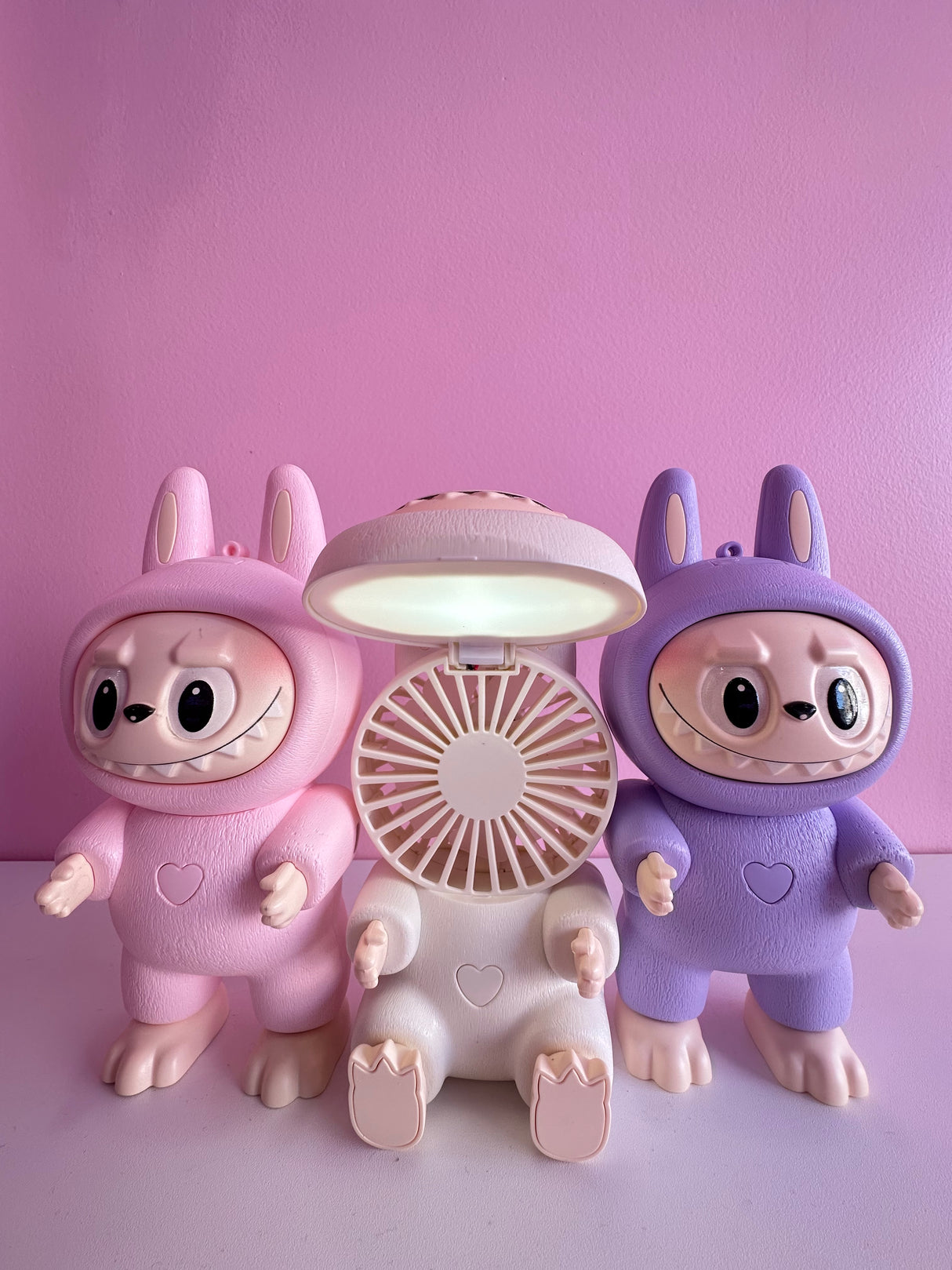 Boobuu USB Fan & Desktop Lamp – 3 Speeds, Silent Design, Long-Lasting Battery Boobuu USB Fan & Desktop Lamp – 3 Speeds, Silent Design, Long-Lasting Battery