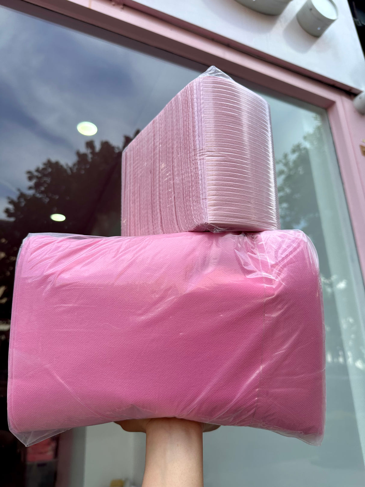 Disposable Bed Covers & Dental Bib Bundle – Lash Station Essentials | Trish Co Disposable Bed Covers & Dental Bib Bundle – Lash Station Essentials | Trish Co