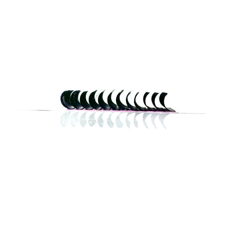 Side view of OG Pink Tray .03 lashes – ultra-fine matte black lashes in B, CC, and D curls for airy volume sets Side view of OG Pink Tray .03 lashes – ultra-fine matte black lashes in B, CC, and D curls for airy volume sets