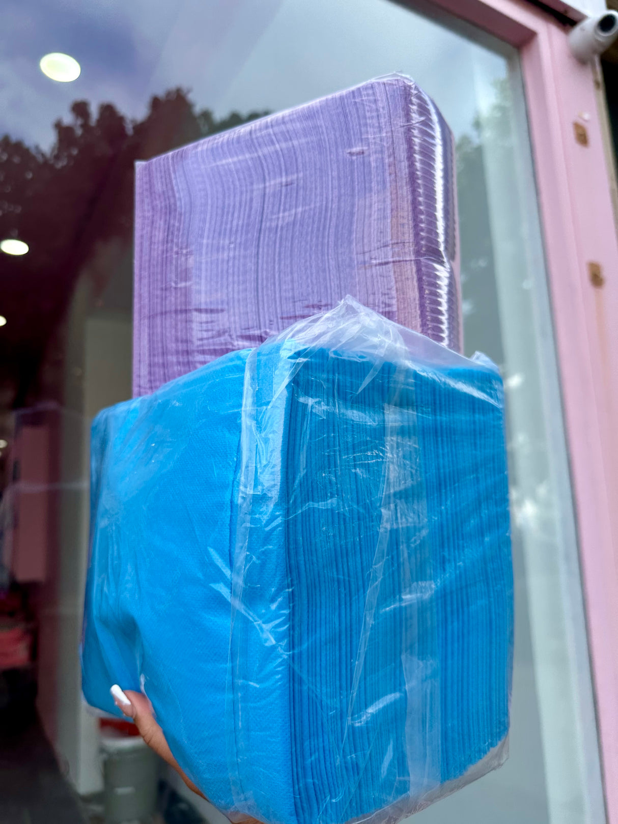 Disposable Bed Covers & Dental Bib Bundle – Lash Station Essentials | Trish Co Disposable Bed Covers & Dental Bib Bundle – Lash Station Essentials | Trish Co