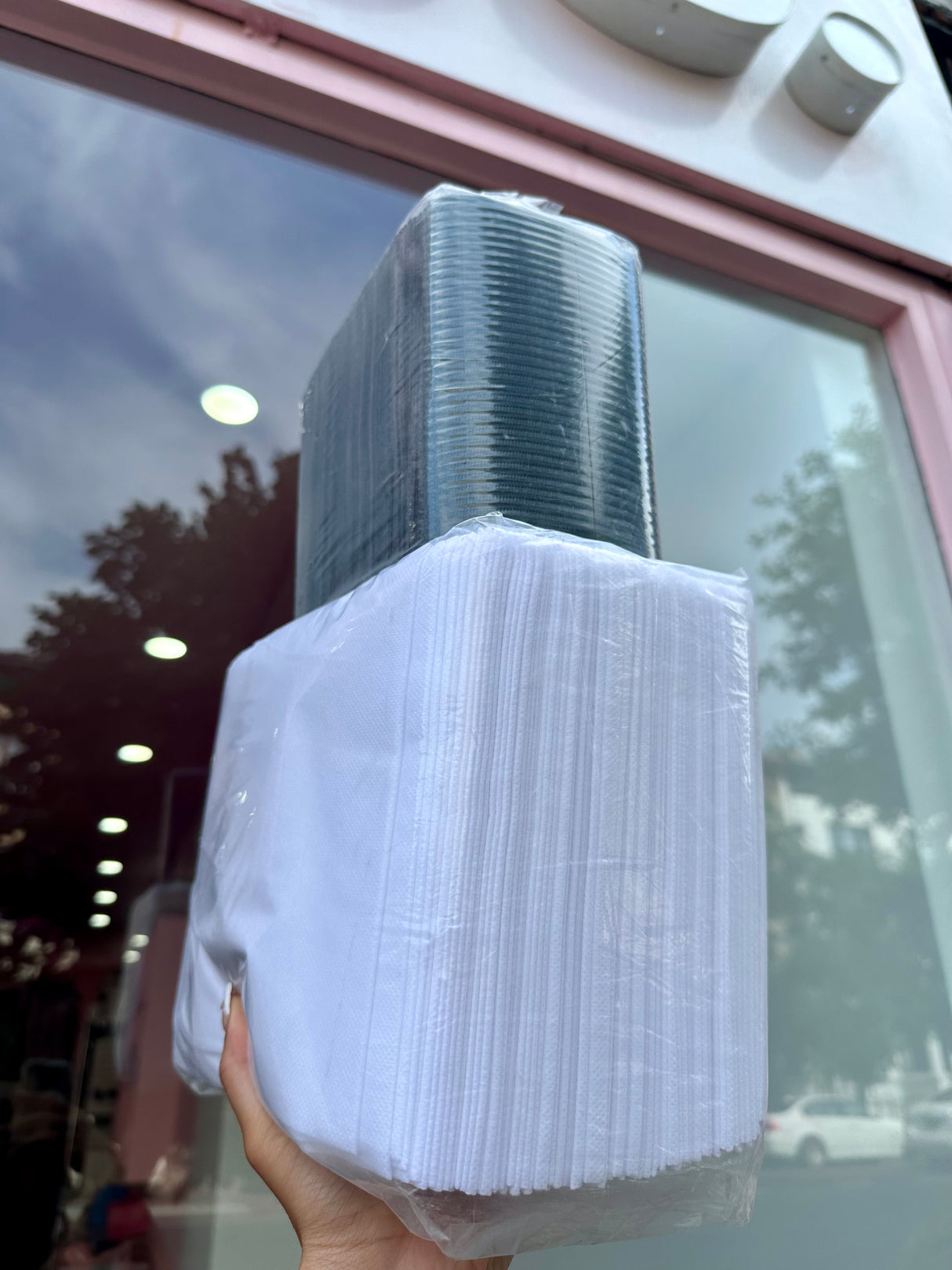 Disposable Bed Covers & Dental Bib Bundle – Lash Station Essentials | Trish Co Disposable Bed Covers & Dental Bib Bundle – Lash Station Essentials | Trish Co