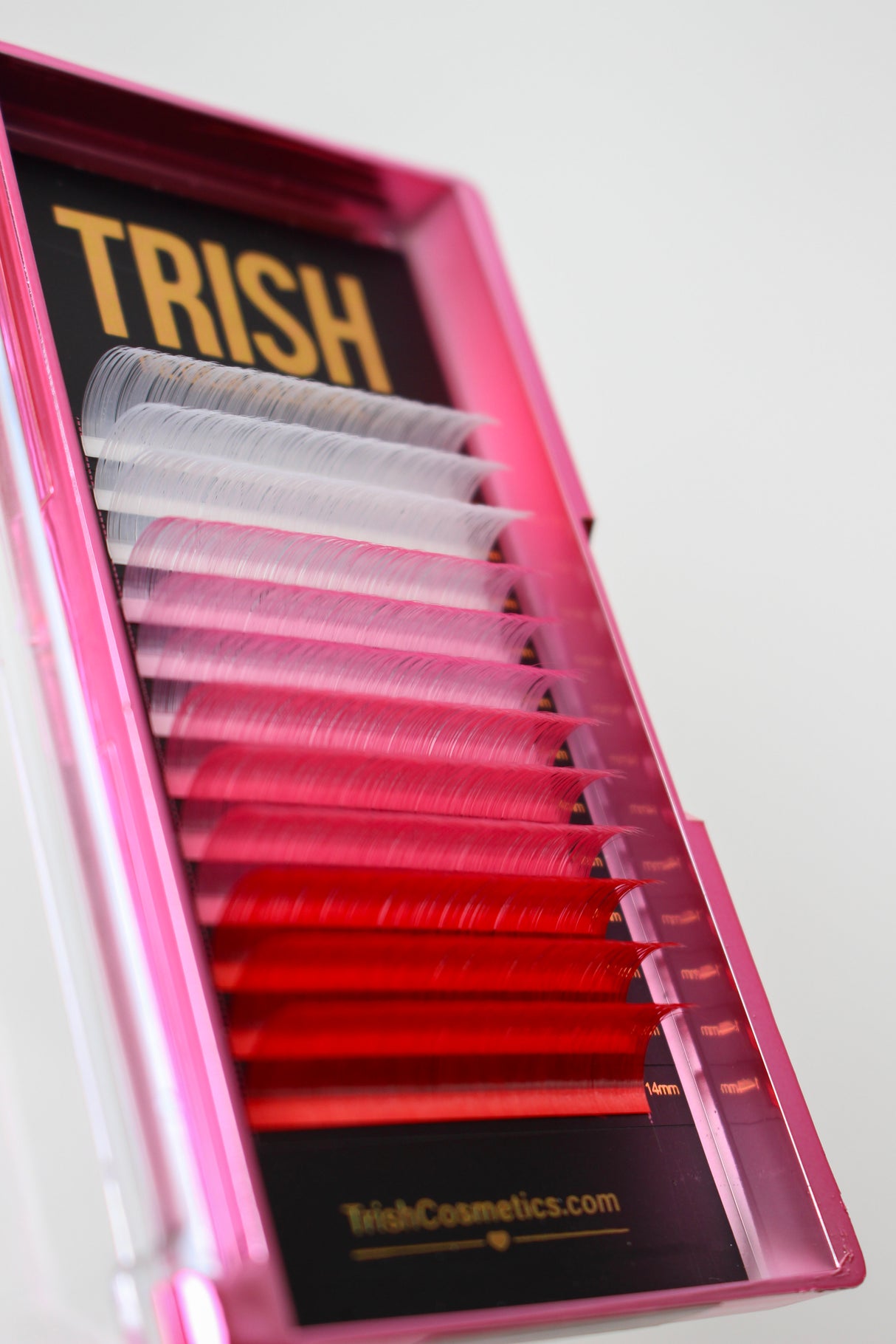 Pink Series Lash Tray – 12-row CC curl .05 lashes in white, pink, and red shades, single lengths 14–18mm from Trish Co Pink Series Lash Tray – 12-row CC curl .05 lashes in white, pink, and red shades, single lengths 14–18mm from Trish Co