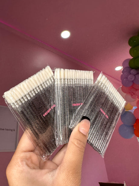 Black lip wand applicator – 50 count pack for lash and beauty use from Trish Co Black lip wand applicator – 50 count pack for lash and beauty use from Trish Co