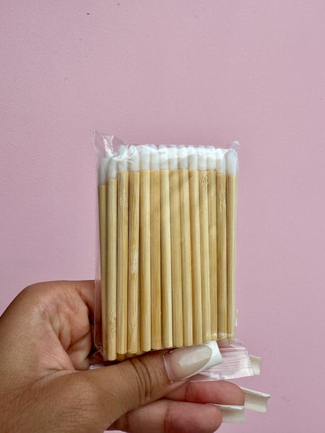 Natural wood lip wand – eco-friendly lash application accessory in 50 count pack Natural wood lip wand – eco-friendly lash application accessory in 50 count pack