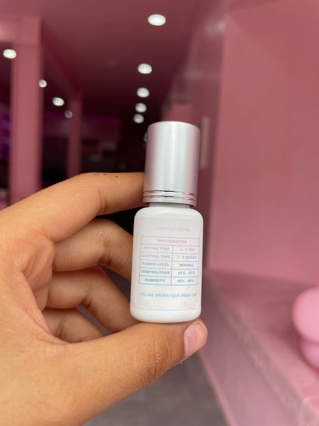 No Tears Glue back label – gentle formula details, humidity range 45–80%, and usage directions No Tears Glue back label – gentle formula details, humidity range 45–80%, and usage directions