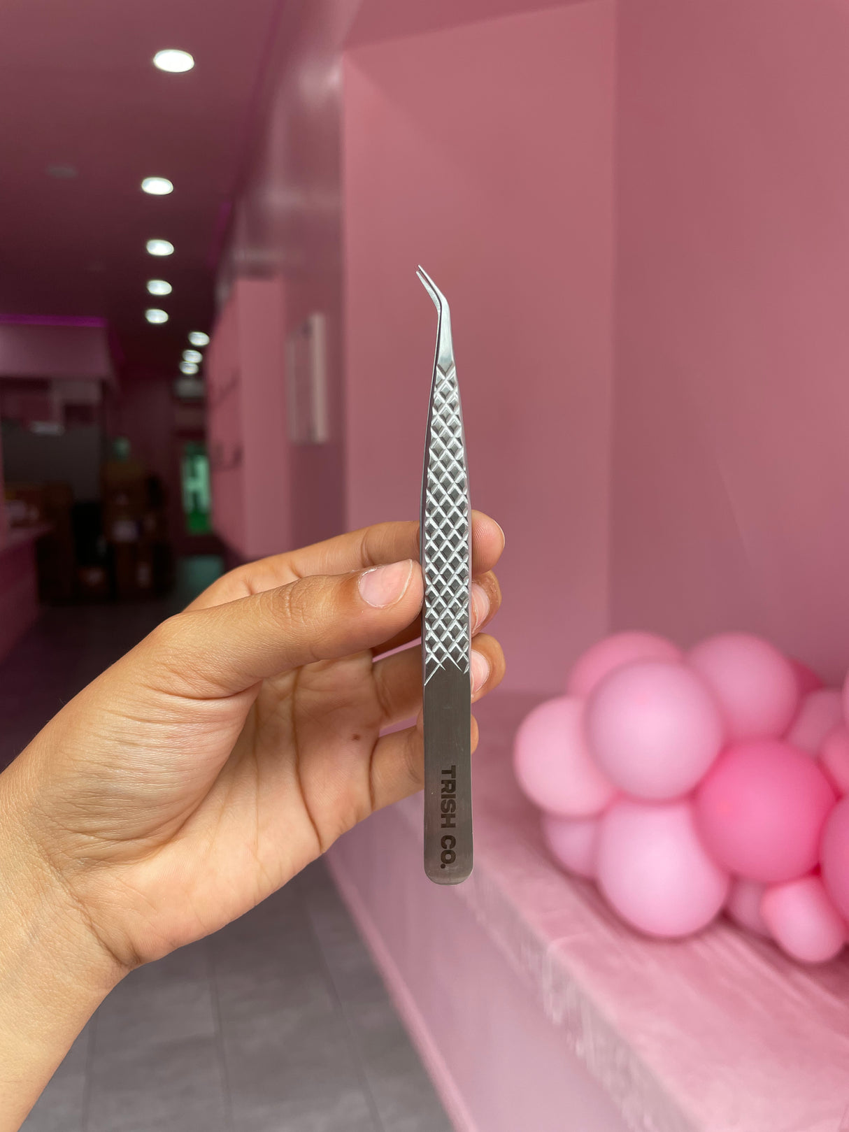 Slim Volume tweezer Slim Volume tweezer