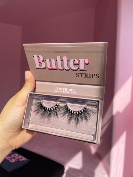 BUTTER Strip Lash Style 6 – dramatic lash style with crisscrossed volume
