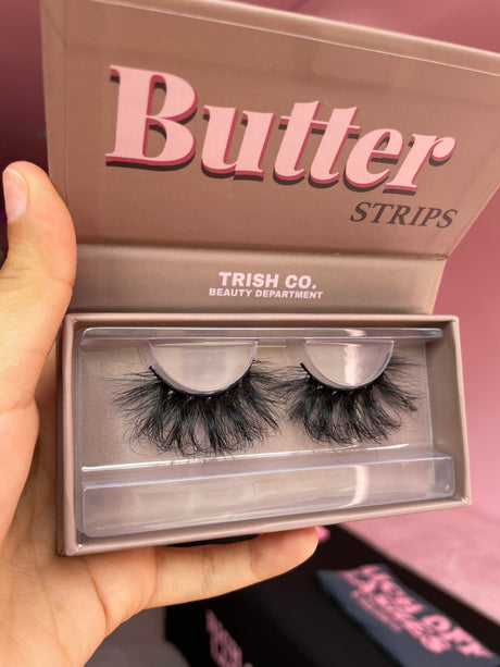 BUTTER Strip Lash Style 2 – voluminous faux mink strip lashes for a bold eye look